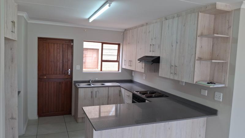 2 Bedroom Property for Sale in Wavecrest Eastern Cape